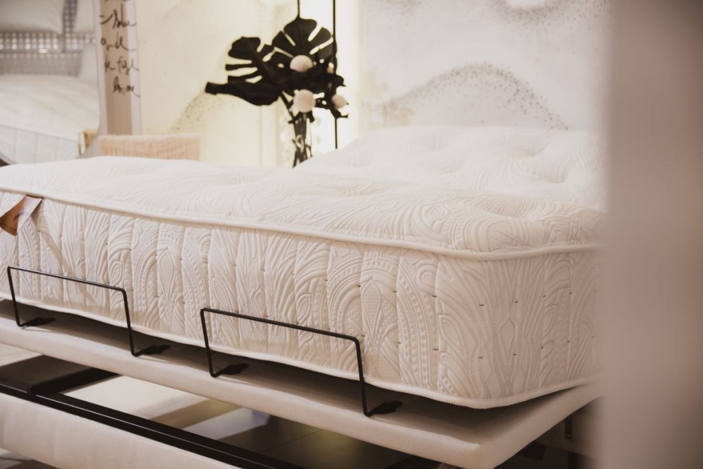 Colchões Premium: Conheça a Experiência de Relaxamento da MOM Colchões